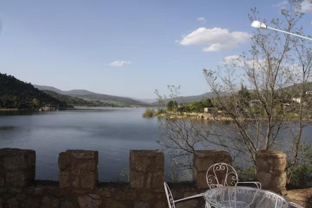 Hostal Isla Del Burguillo Ávila Exterior foto